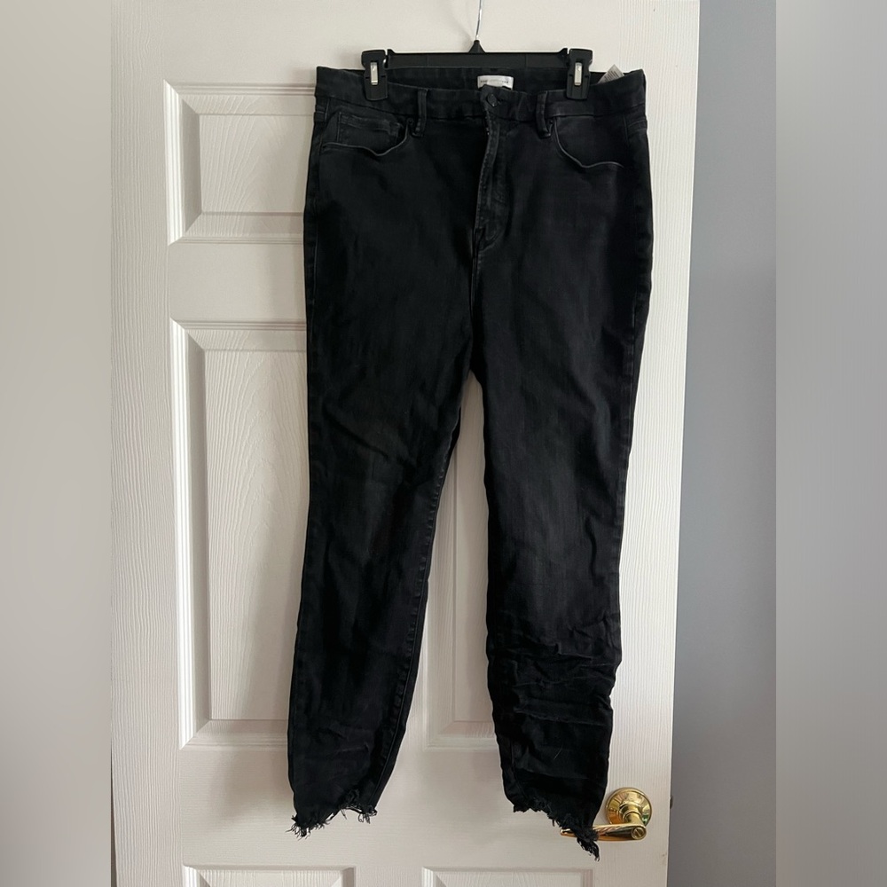 Good American Black skinny raw seam size 16